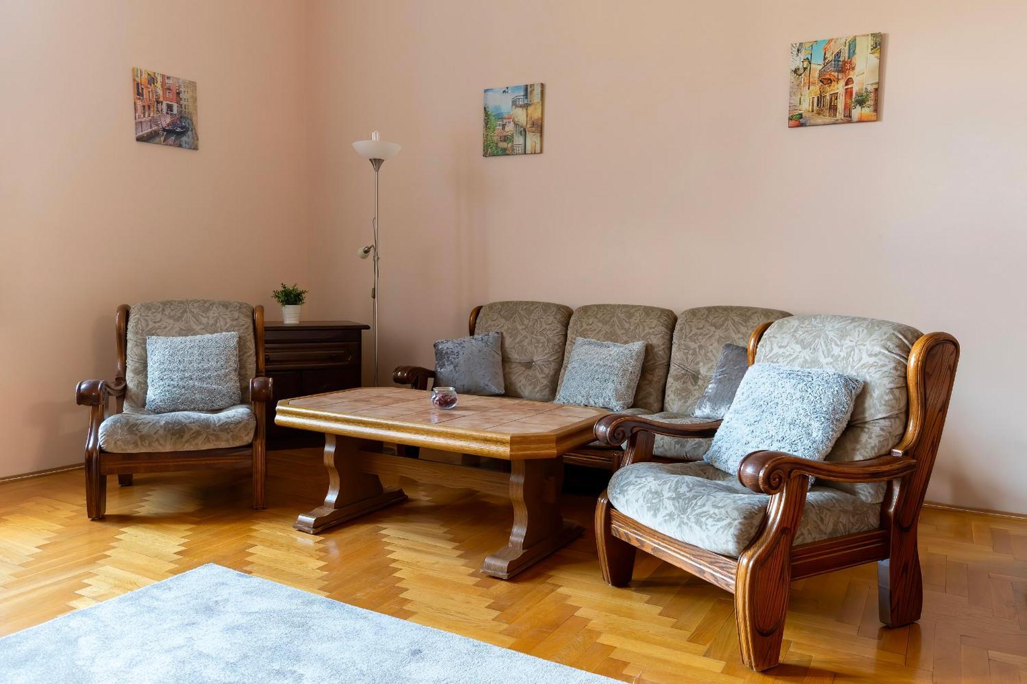 Tomka Apartman Szeged Exterior foto